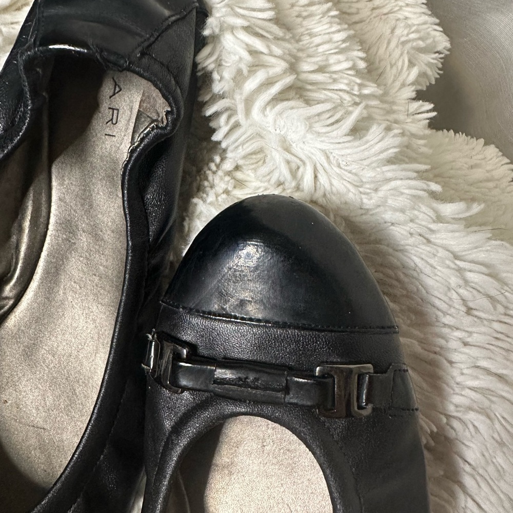 Black Ballet Flats with Bow and Padded Insole - Picture 3 of 6